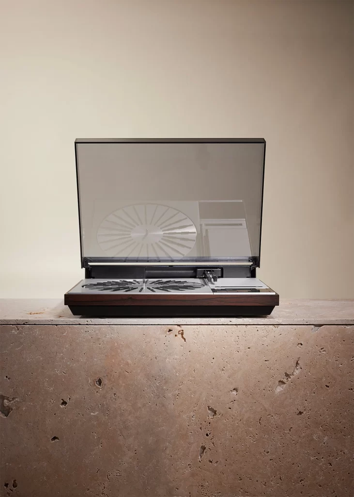 Bang & Olufsen V2 Beogram 4000c Turntable