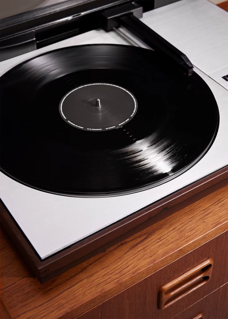 Bang & Olufsen V5 Beogram 4000c Turntable