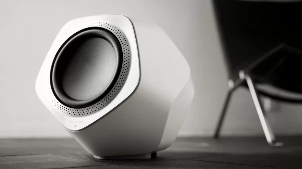 Bang & Olufsen White Scene View Beolab 19 Soundbar