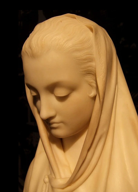 Cream Plaster Bust