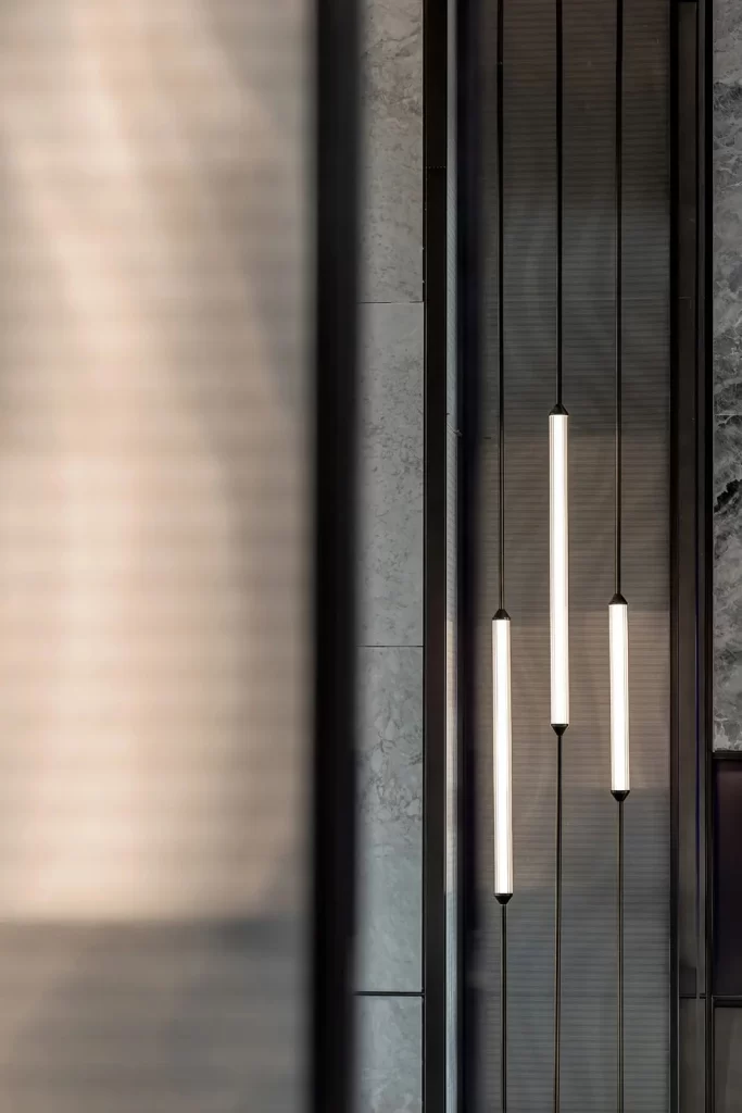 Modern Vertical Lighting Interior