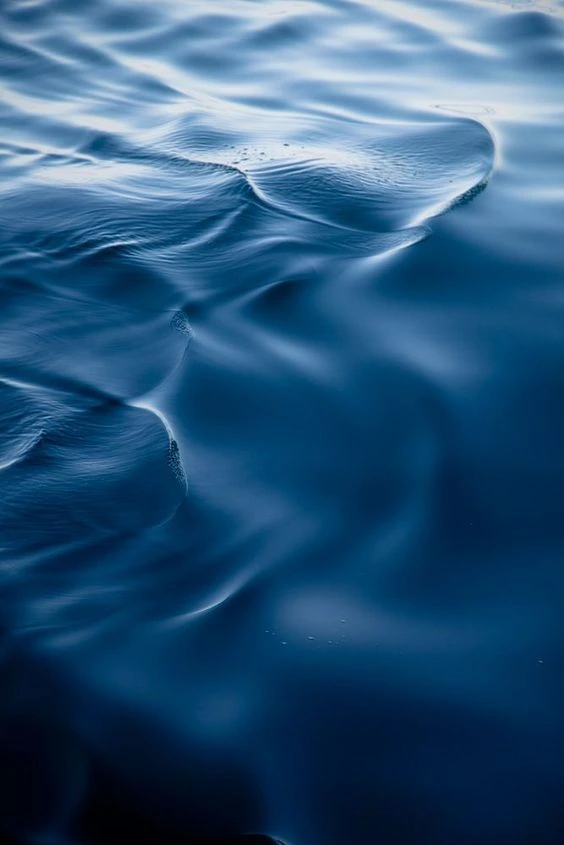 Blue Layered Liquid 3D Background
