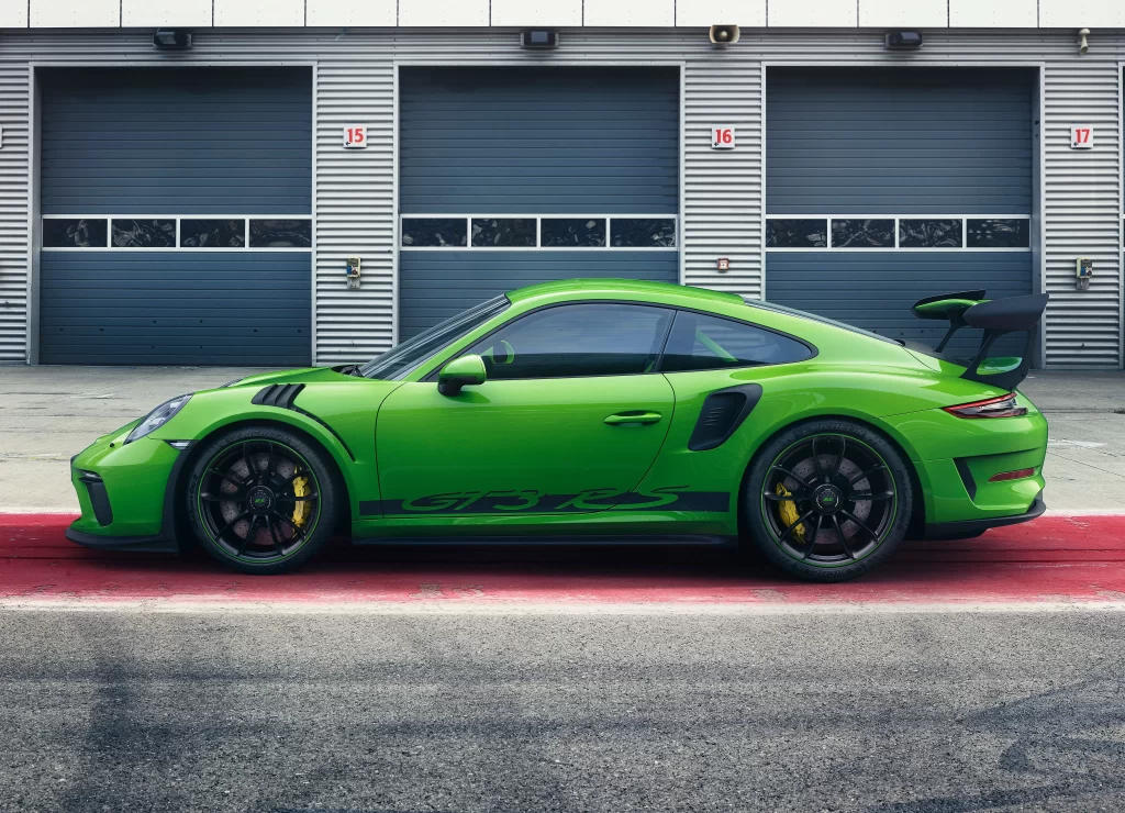 Porsche 911 GT3 RS Side View
