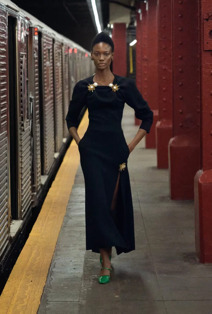 Chanel Metiers d’Art 2026 Look 7 Long Dress Black and Green Runway Photography