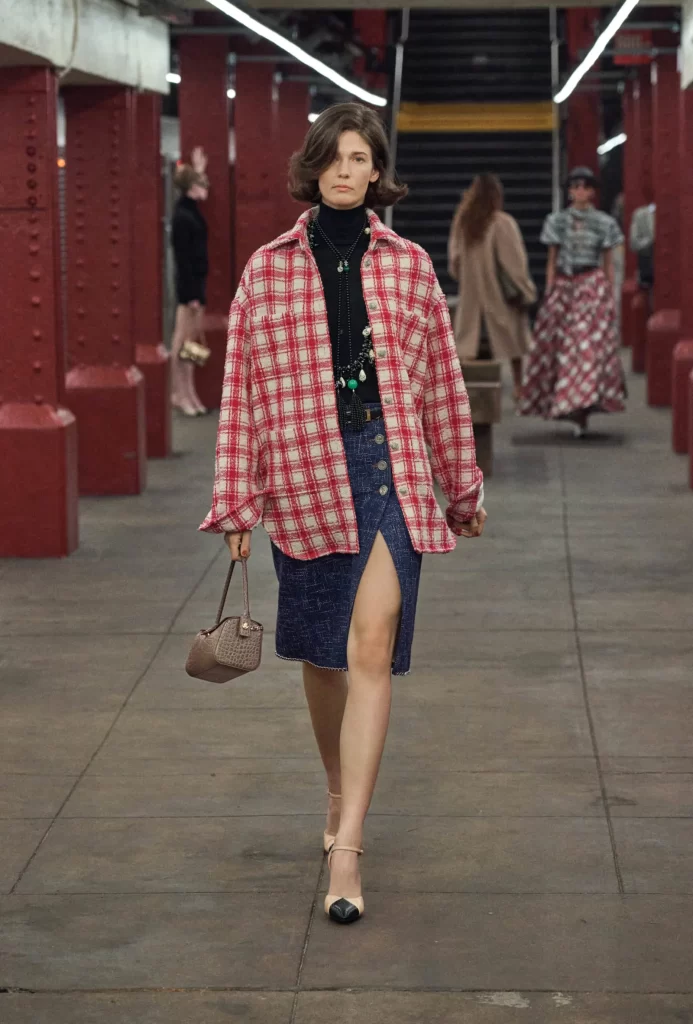 Chanel Metiers d’Art 2026 Look 43 Tweed Jacket and Skirt Red and Blue Runway Photography