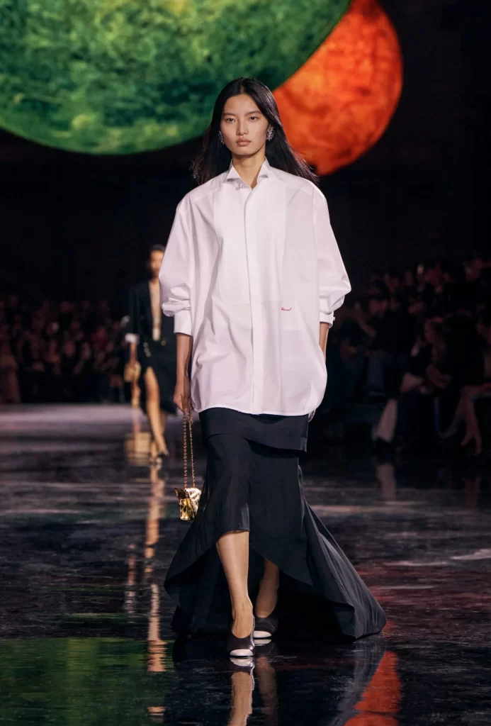 Chanel Spring Summer 2026 Look 13 Top and Skirt White and Black Runway Photography
