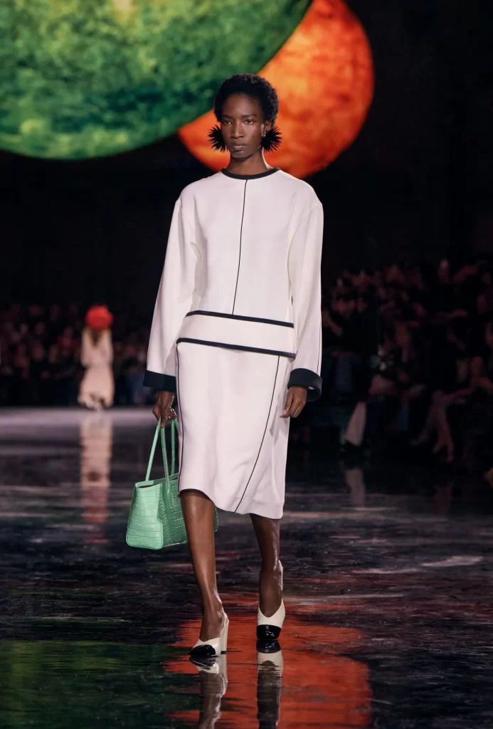 Chanel Spring Summer 2026 Look 25 Top and Skirt White and Black Runway Photography