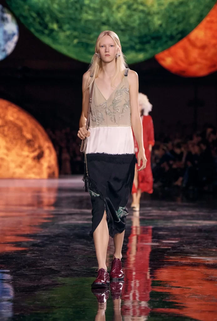 Chanel Spring Summer 2026 Look 9 Top and Skirt Gold and White Runway Photography