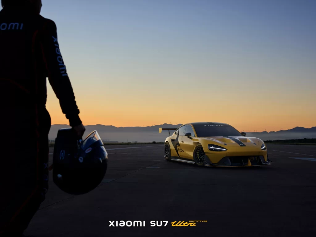 SU7 Ultra Car And Helmet Advertisement