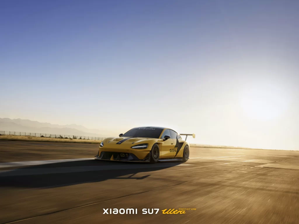 SU7 Ultra Track Corner Advertisement