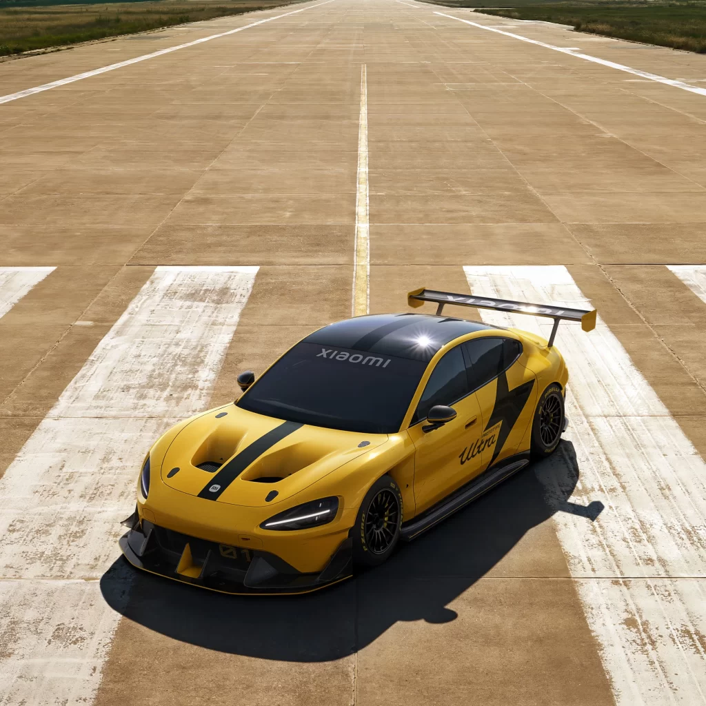 SU7 Ultra Yellow Front Track View