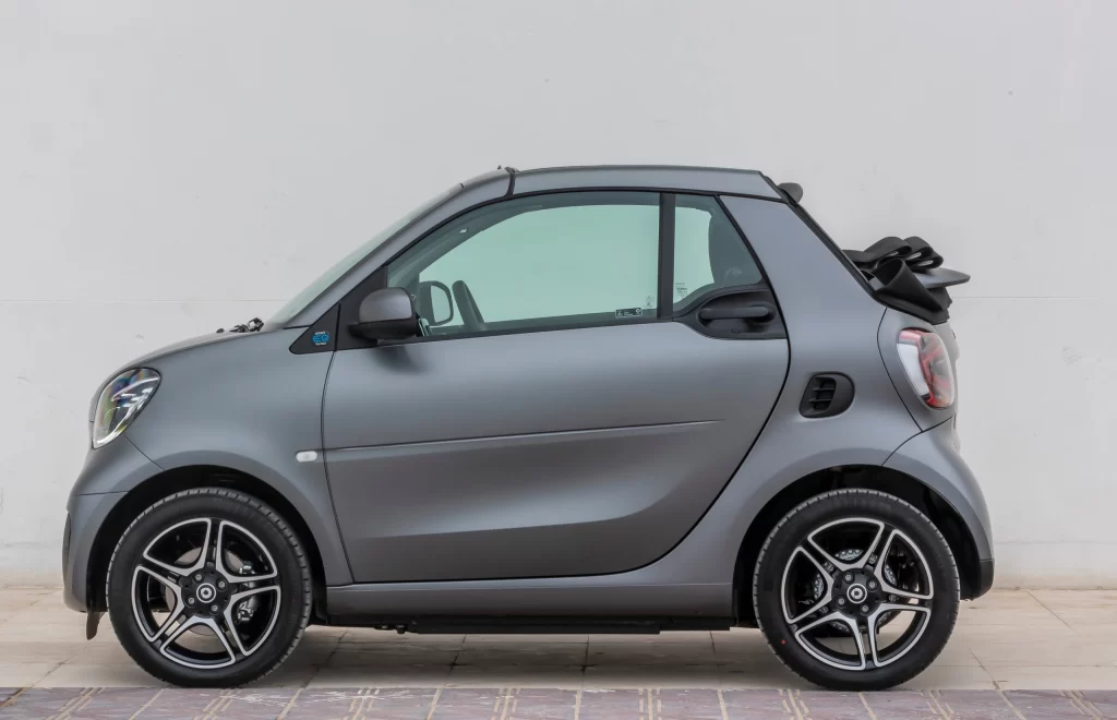 Smart Car Showroom Side Display
