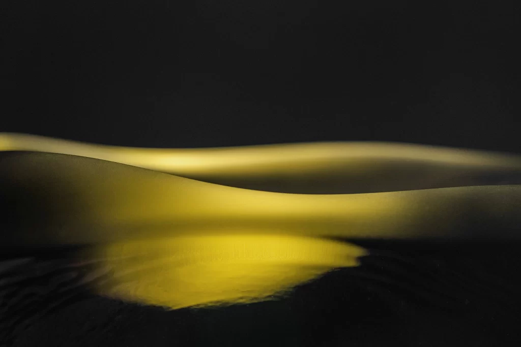 Black Curve Smooth Background