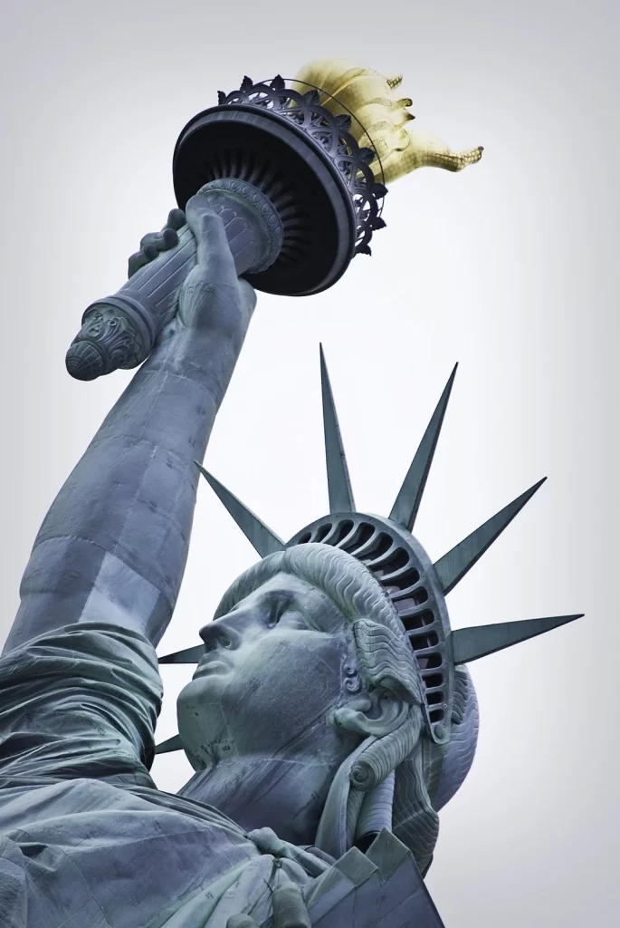 Gray 3D Antique Sculpture