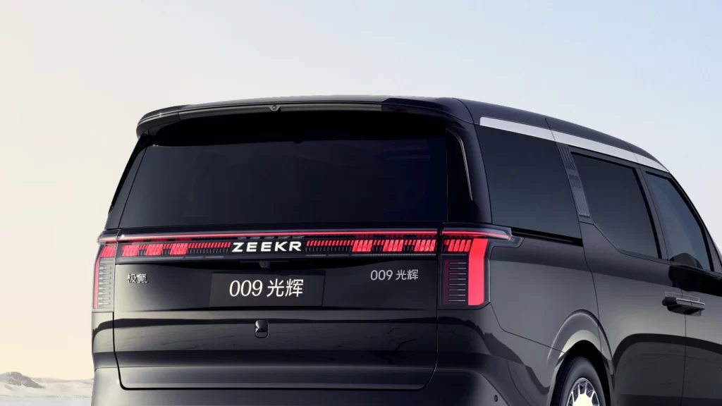 Zeekr 009 Black Rear View