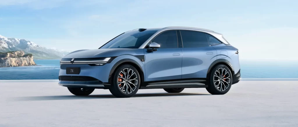 Zeekr 7X Blue Road Side View