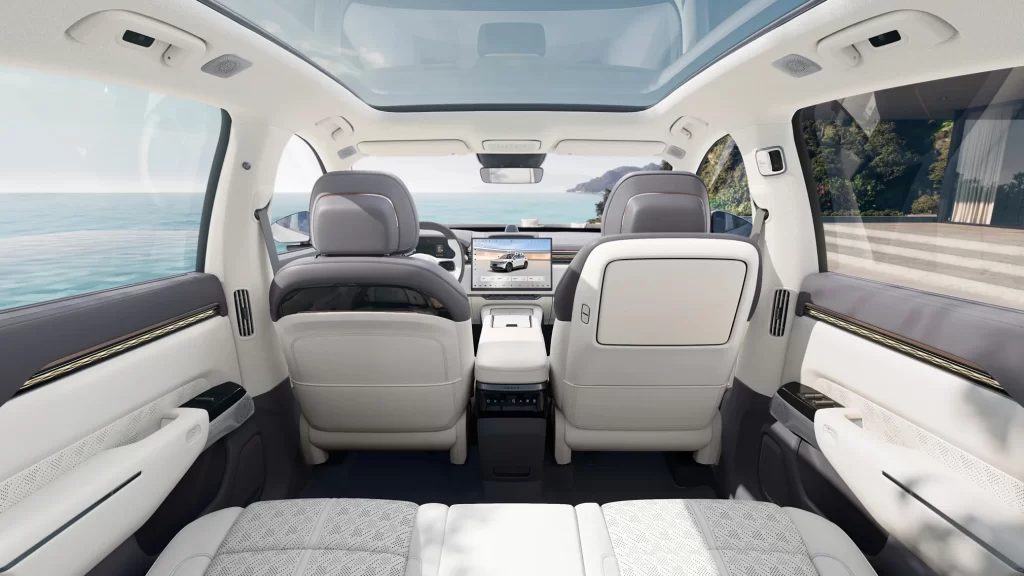 Zeekr 7X Bright Interior View