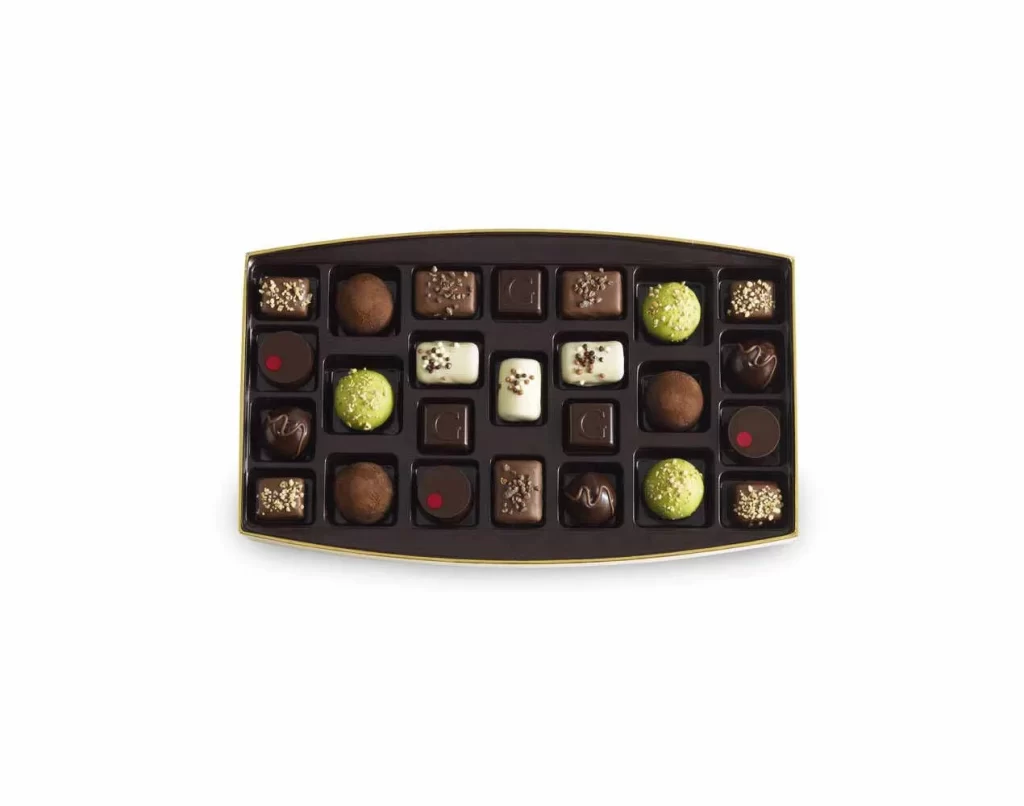 Godiva 25 pc Flavors of the World Gift Box Packaging