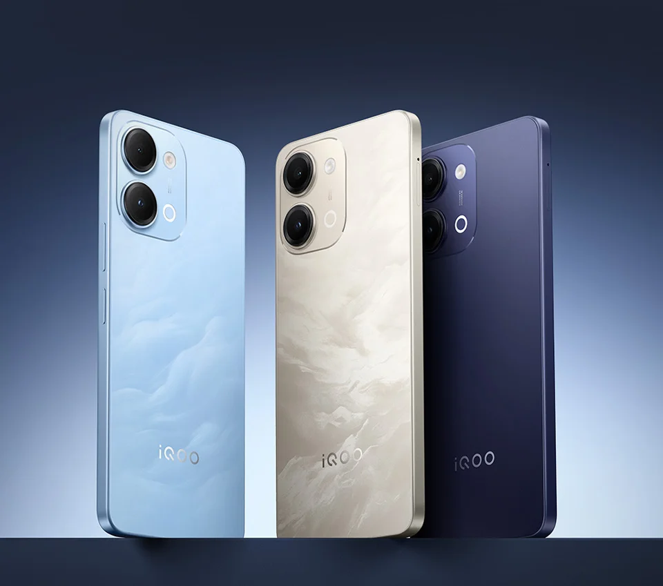 iQOO Smartphone Blue White Purple Cloud Pattern Rear View Product Photography