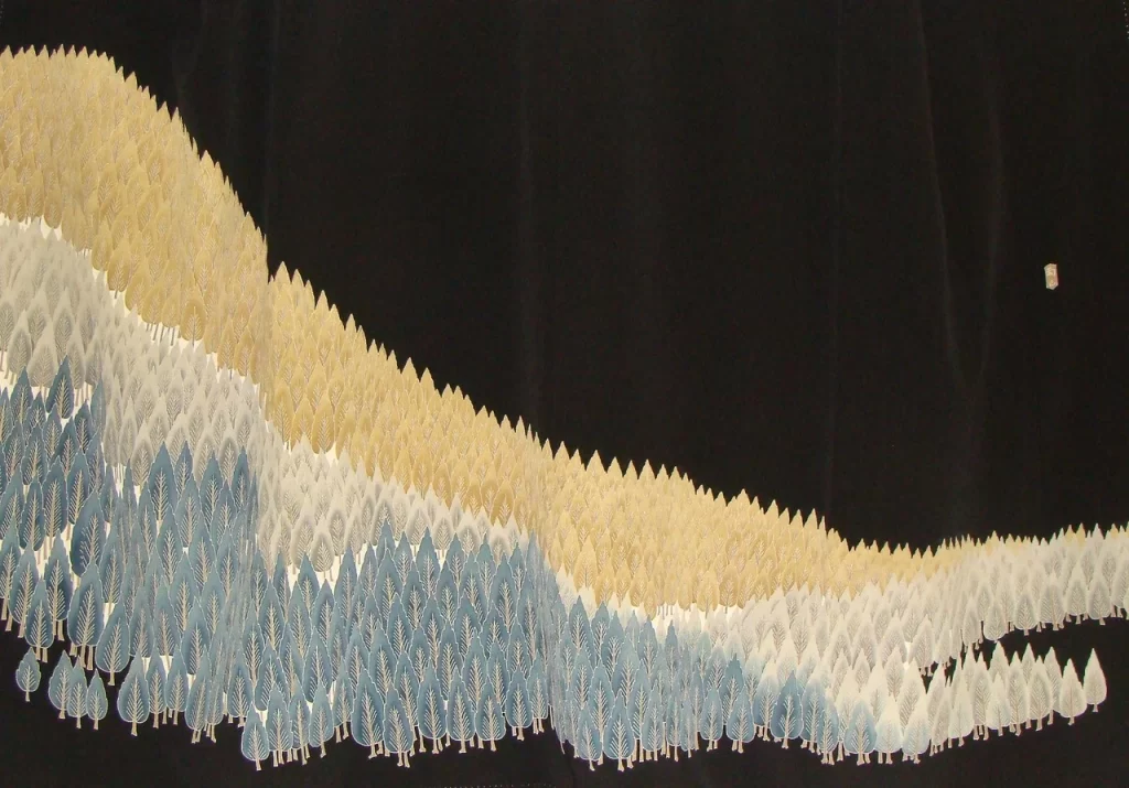 Japanese Tree Wave Pattern Black Background
