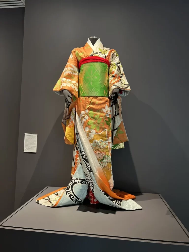Kimono Orange Green Floral Pattern Dress Form