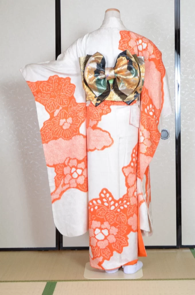 Furisode Kimono FK1-561 Dress Form
