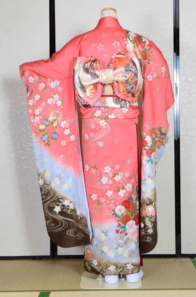 Furisode Kimono FK1-222 Dress Form