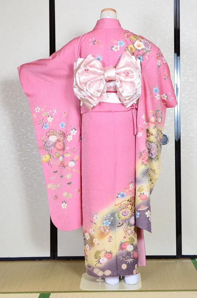 Furisode Kimono FK1-226 Dress Form