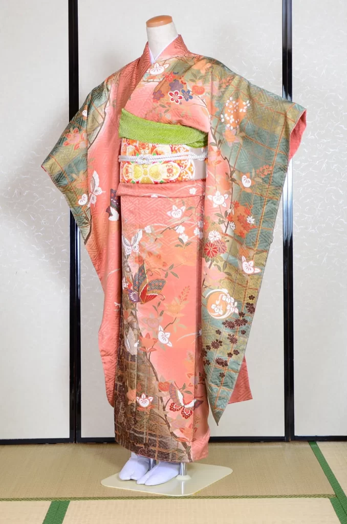 Furisode Kimono FK1-443 Dress Form