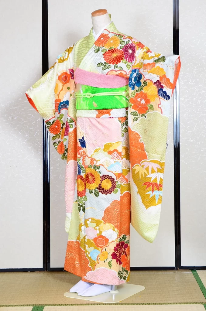 Furisode Kimono FK1-308 Dress Form