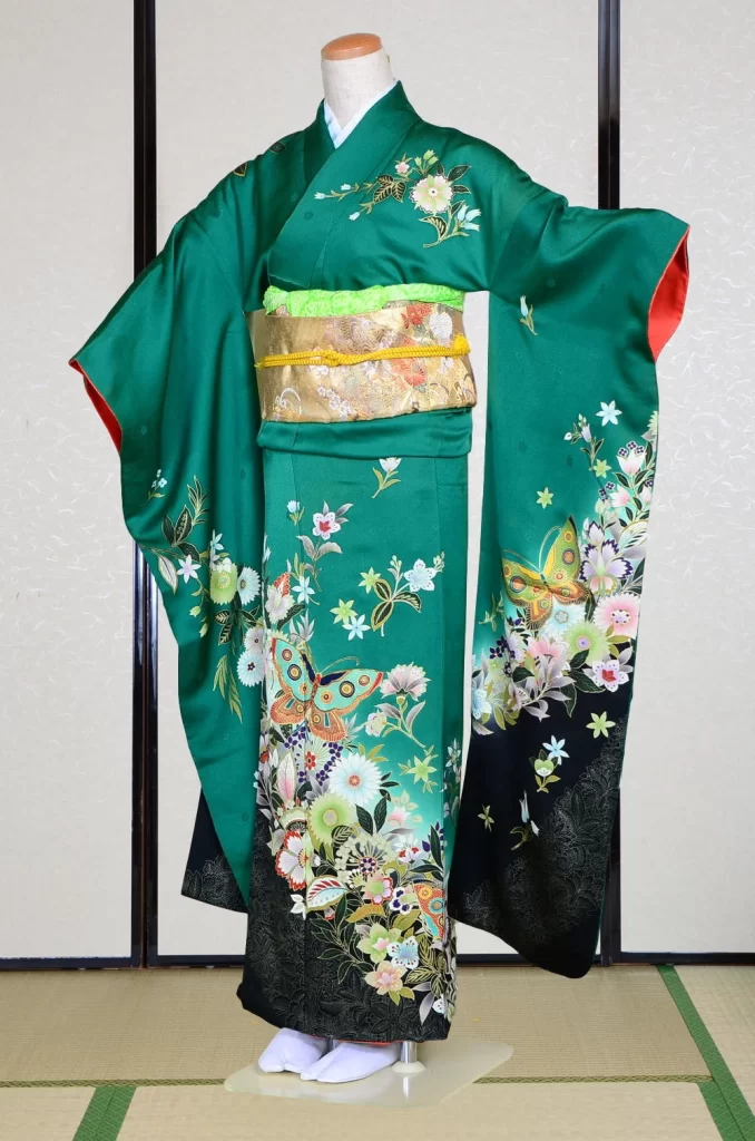 Furisode Kimono FK1-310 Dress Form