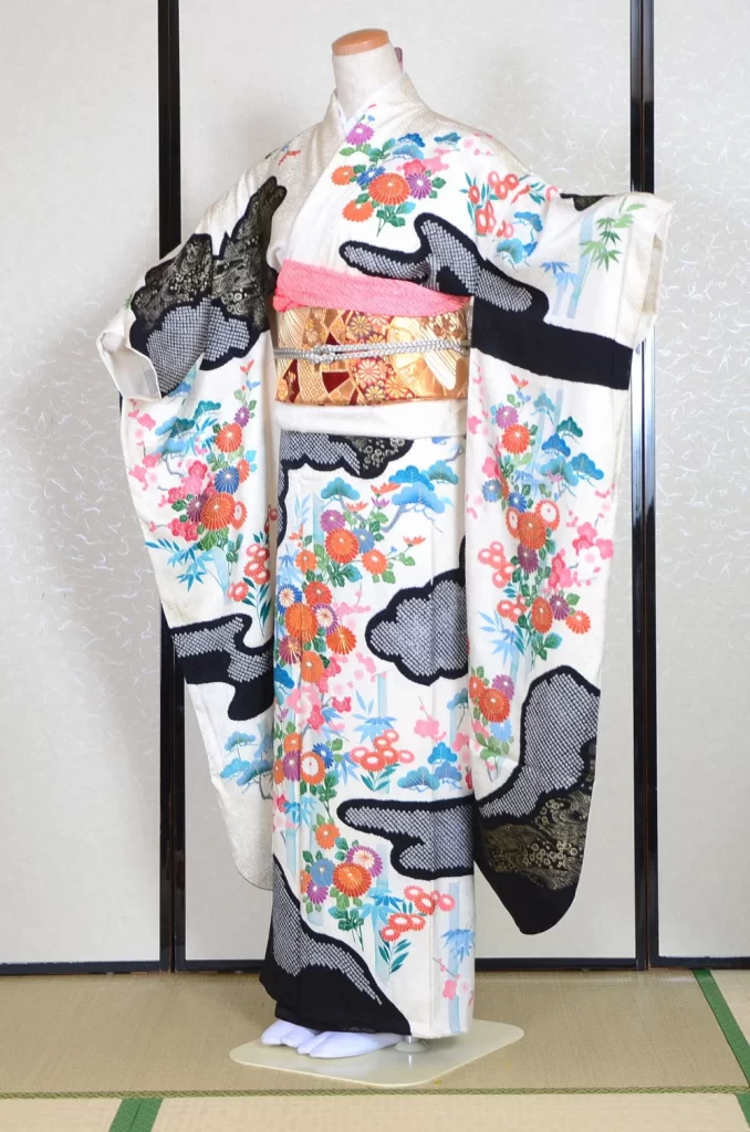 Furisode Kimono FK1-357 Dress Form
