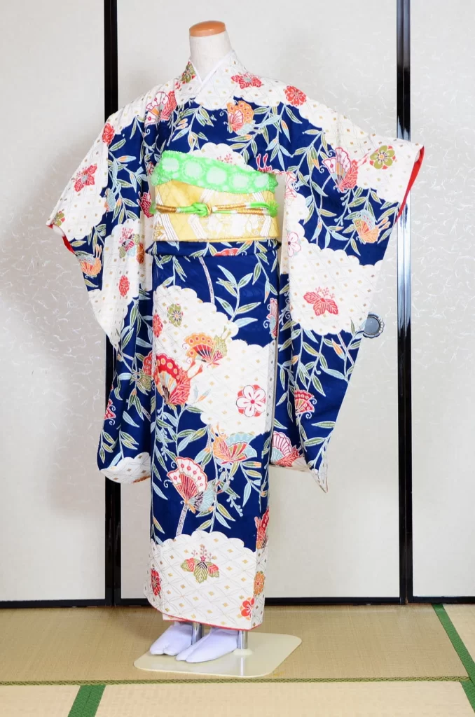 Furisode Kimono FK1-445 Dress Form