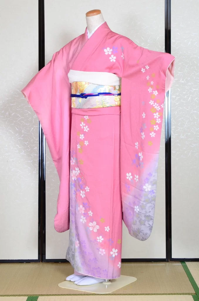 Furisode Kimono FK1-367 Dress Form