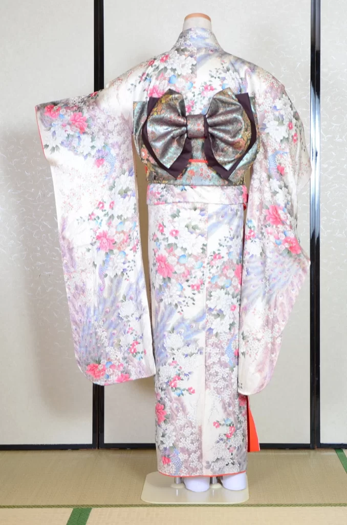 Furisode Kimono FK1-370 Dress Form