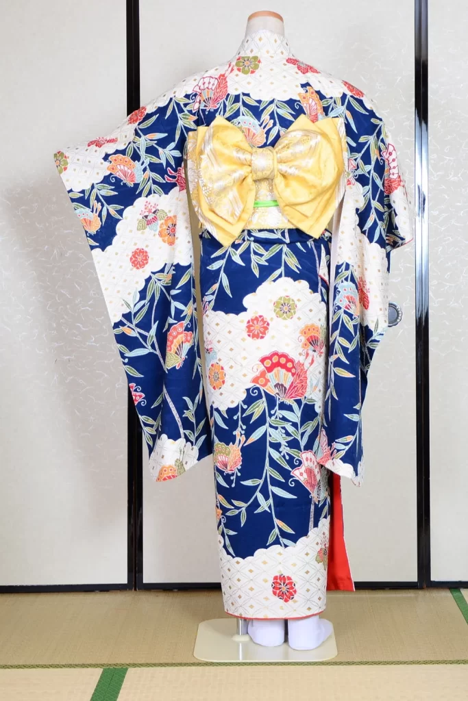 Furisode Kimono FK1-445 Dress Form