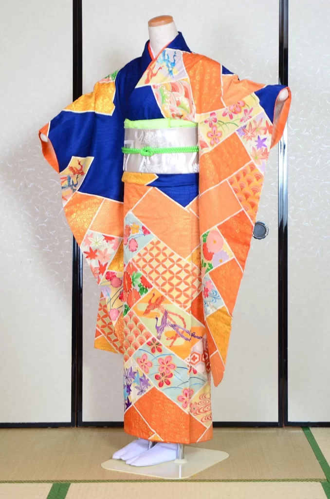 Furisode Kimono FK1-374 Dress Form