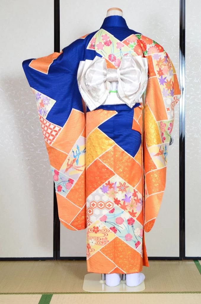 Furisode Kimono FK1-374 Dress Form