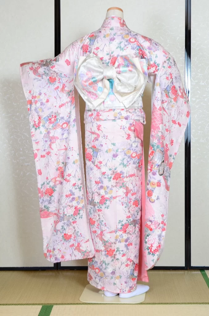 Furisode Kimono FK1-375 Dress Form