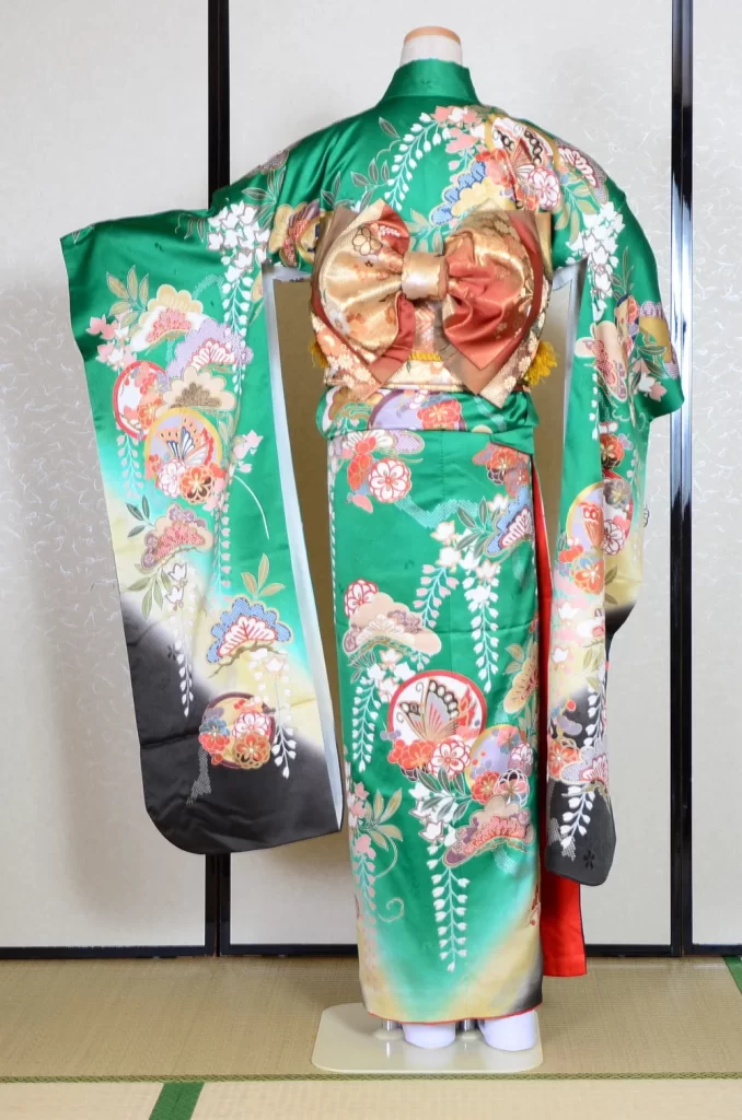Furisode Kimono FK1-376 Dress Form