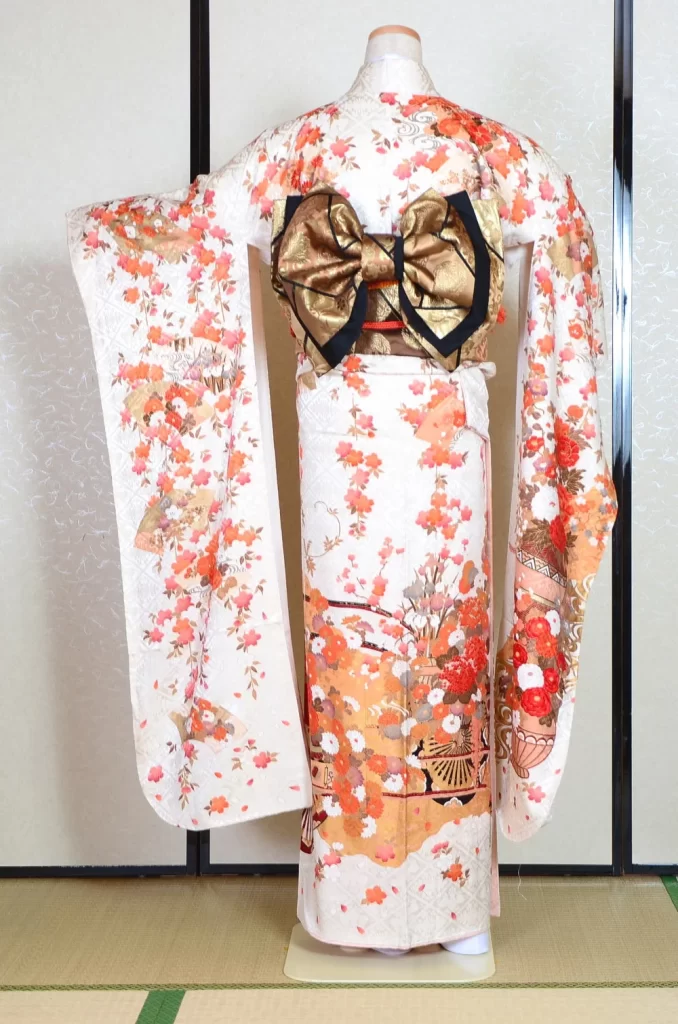 Furisode Kimono FK1-377 Dress Form