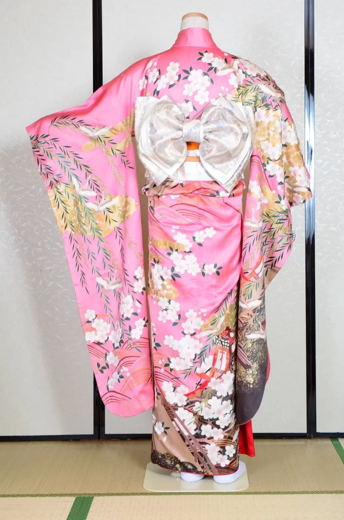 Furisode Kimono FK1-446 Dress Form
