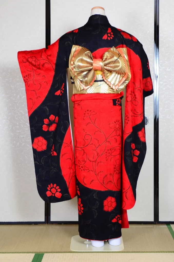 Furisode Kimono FK1-383 Dress Form