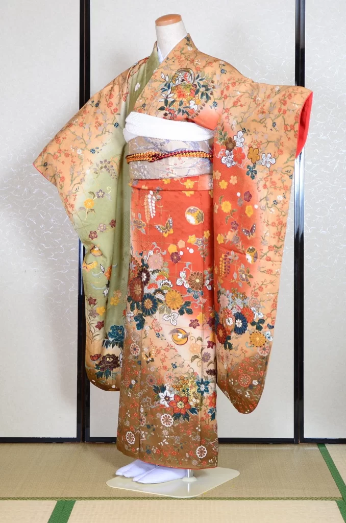 Furisode Kimono FK1-389 Dress Form