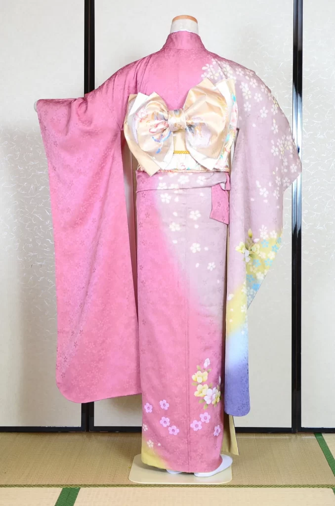 Furisode Kimono FK1-390 Dress Form