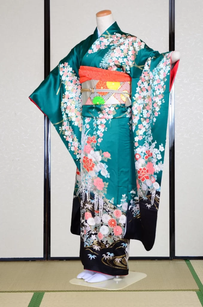 Furisode Kimono FK1-423 Dress Form