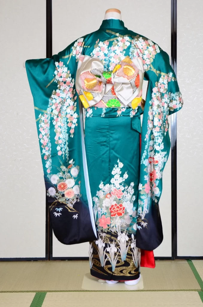 Furisode Kimono FK1-423 Dress Form