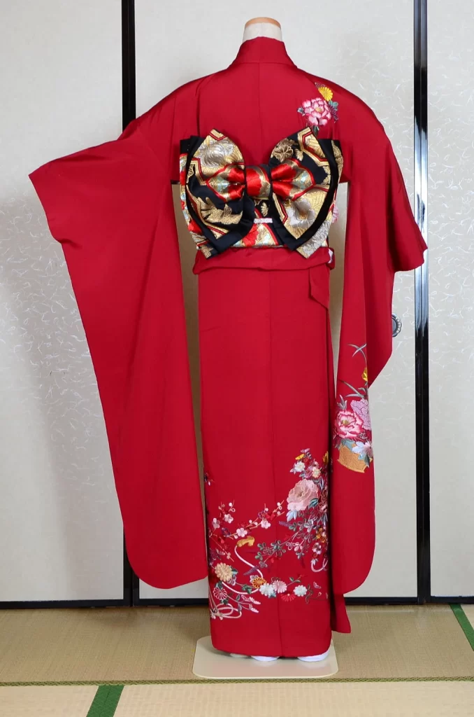 Furisode Kimono FK1-447 Dress Form