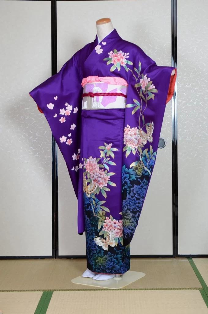 Furisode Kimono FK1-541 Dress Form