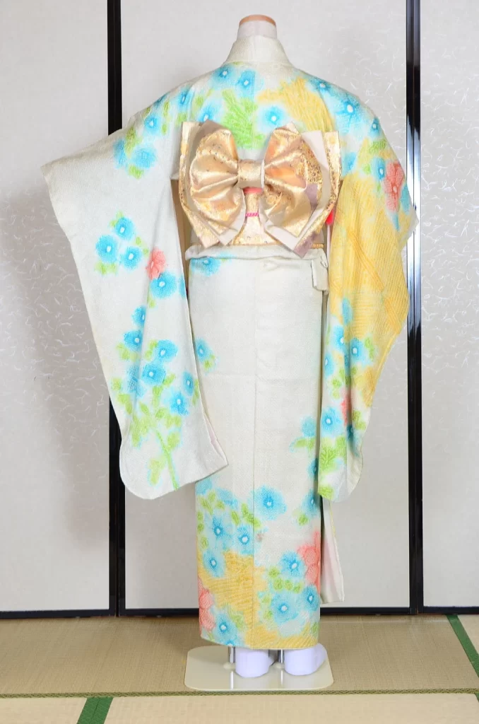 Furisode Kimono FK1-434 Dress Form